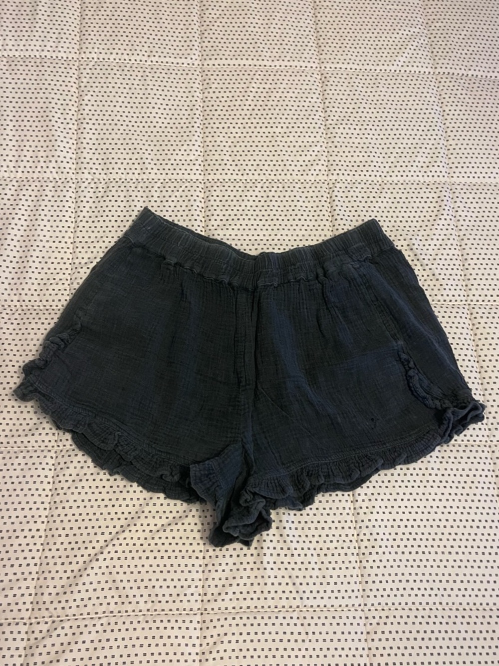 Mustard Seed Black Ruffle-Trim High Waist Shorts